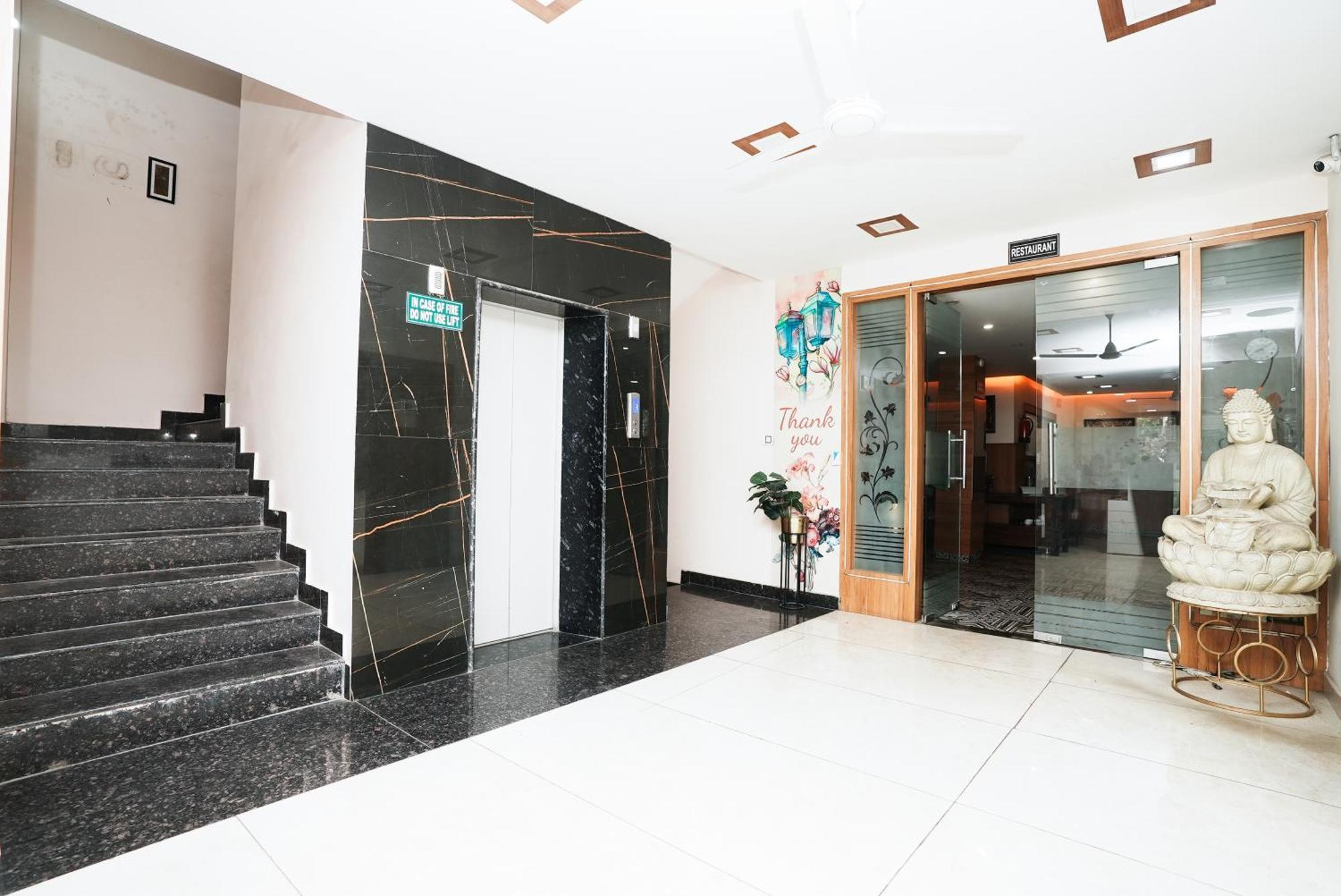 Hotel The 7 Seas Rishīkesh Екстериор снимка
