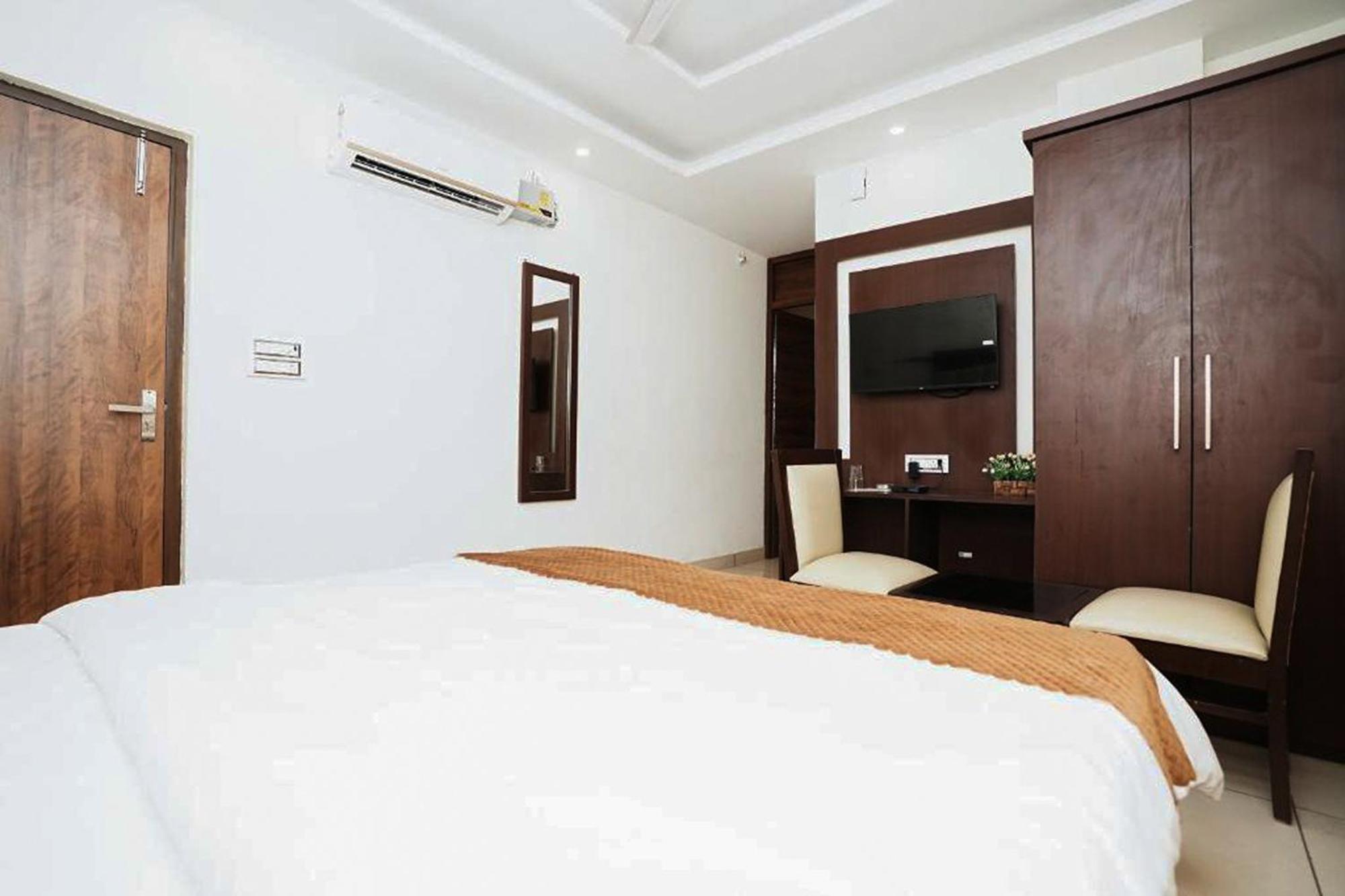Hotel The 7 Seas Rishīkesh Екстериор снимка